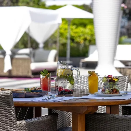 Szálloda Victoria Jungfrau Grand & 5*