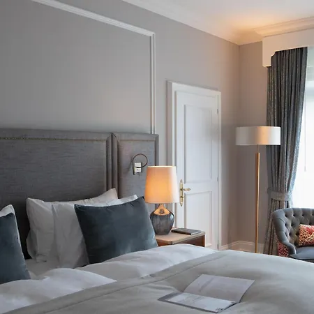 Отель Victoria Jungfrau Grand & 5*