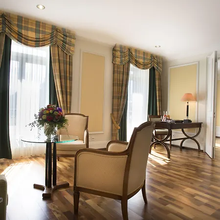 Victoria Jungfrau Grand & Отель