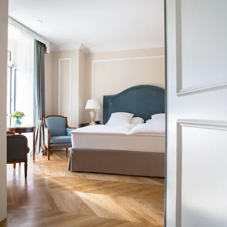 Отель Victoria Jungfrau Grand & 5*